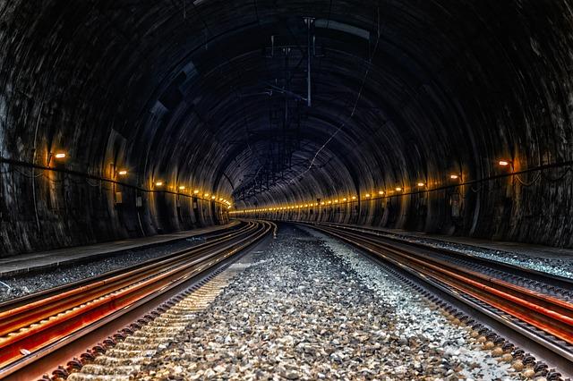 Tunnel Vision: Překlad a Význam Fráze Pro Úzký Pohled