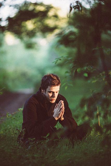 Namaste: Překlad a Význam v Józe a Meditaci