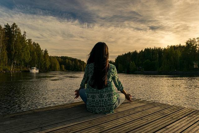 Zkuste meditaci a vizualizace ⁤jako ⁤nástroj k oproštění se ⁤od limitujících přesvědčení